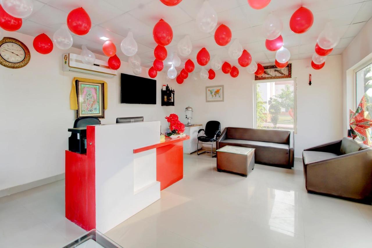 Elegance Resort Mathura Exterior photo