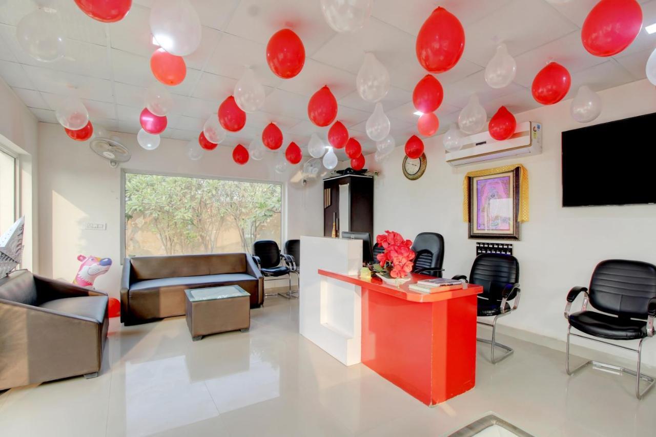 Elegance Resort Mathura Exterior photo